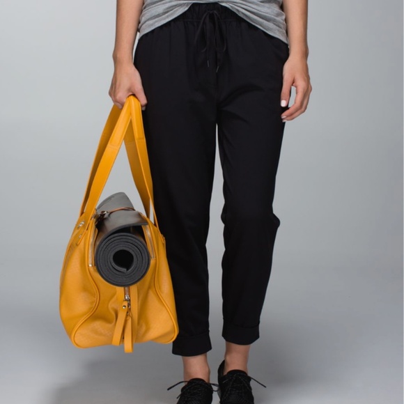 Lululemon Two Times a Yogi Bag Burnt Gold - Picture 2 of 16